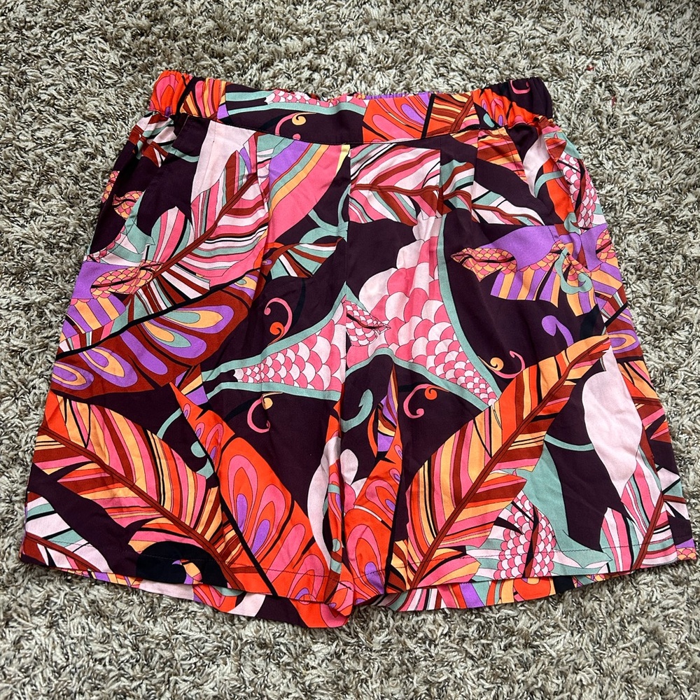 Saint + Sofia Octavia Short-Red Palm Sz 8 NWT
